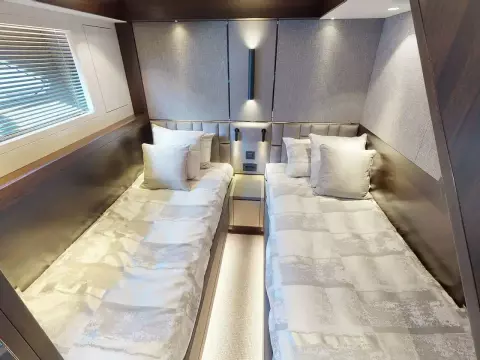 22 - Twin Guest Cabin