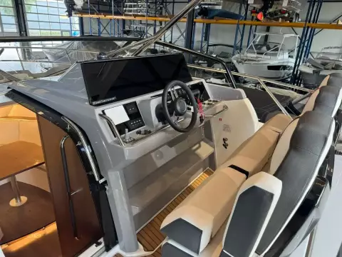 Jeanneau Cap Camarat 10.5 WA S2 op voorraad 9