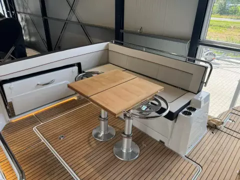 Jeanneau Cap Camarat 10.5 WA S2 op voorraad 15