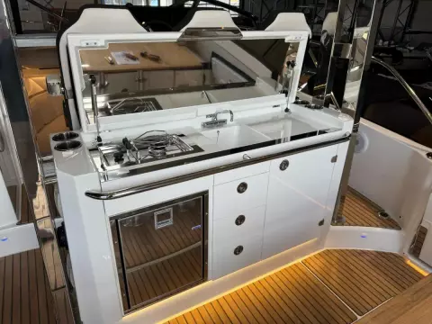 Jeanneau Cap Camarat 10.5 WA S2 op voorraad 19