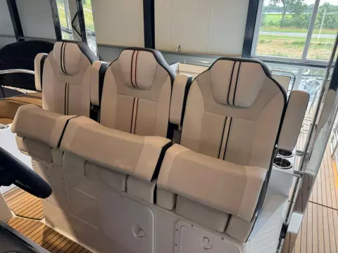 Jeanneau Cap Camarat 10.5 WA S2 op voorraad 5