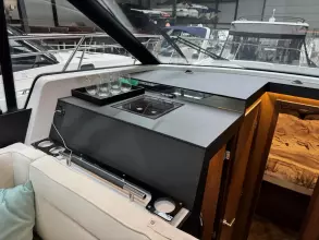 JEANNEAU NC37 met slechts 87 uur! 13