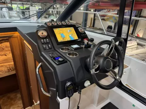 JEANNEAU NC37 met slechts 87 uur! 14