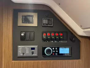 JEANNEAU NC37 met slechts 87 uur! 21