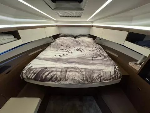 JEANNEAU NC37 met slechts 87 uur! 22