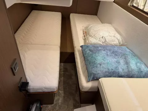 JEANNEAU NC37 met slechts 87 uur! 24