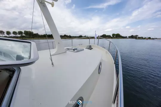 Linssen Grand Sturdy 35.0 AC 8