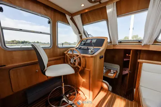 Linssen Grand Sturdy 380 AC 21