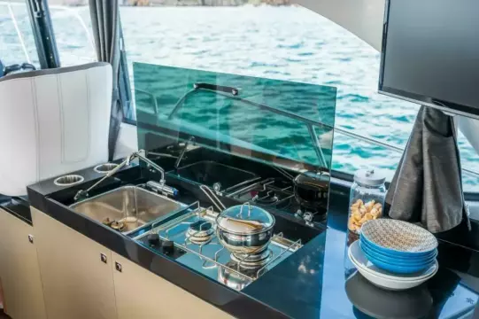 2026 BENETEAU Antares 11