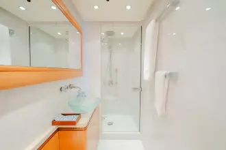 Bridge deck, day head and shower