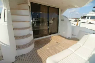 Aft Deck And Entry