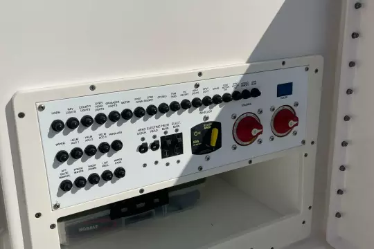 2017 Pursuit DC 265 Dual Console