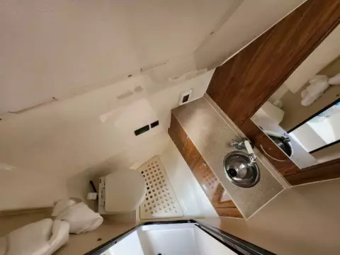 PURSUIT - PURSUIT SF 345 DRUMMOND SPORTFISH - interiors