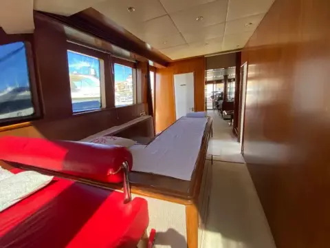 TECNOMAR - NADARA 26 - interiors