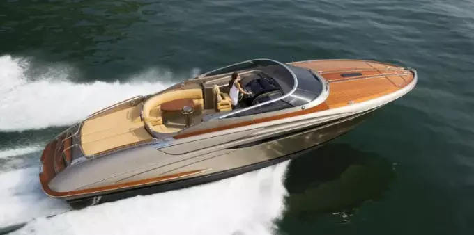 RIVA - RIVARAMA 44 - exteriors