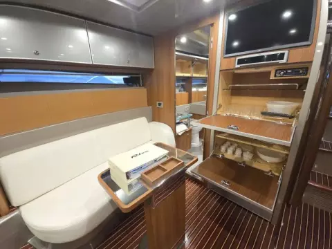 RIVA - RIVARAMA 44 - interiors