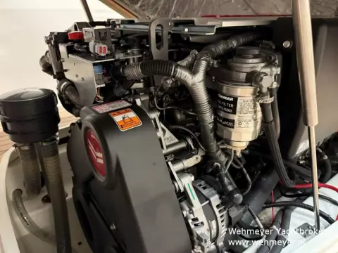 AdmiralsTender C28 22