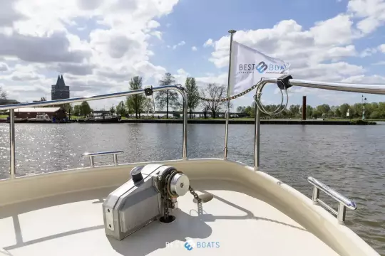 Linssen Grand Sturdy 29.9 Sedan 8