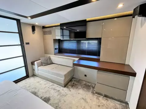 15 - Master Cabin