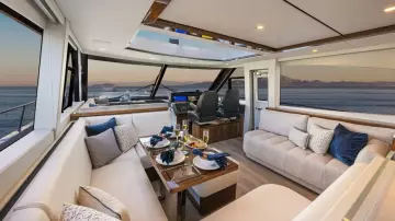 Riviera 6800 Sport Yacht PE Saloon 02 Scaled (1)