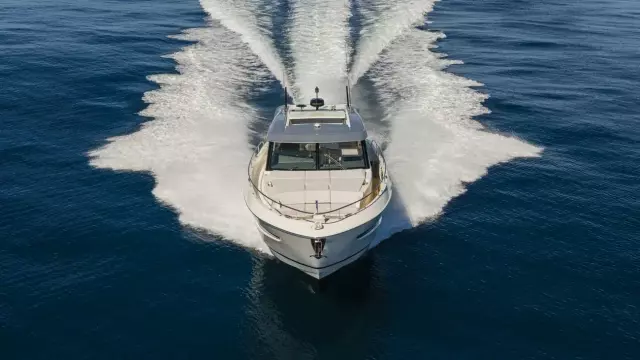 Riviera 4300 SE Image 011