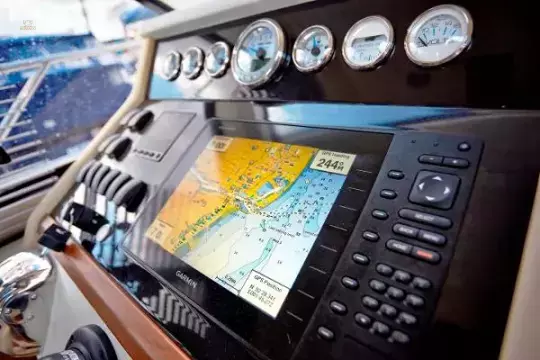 Haines 32 Offshore Helm