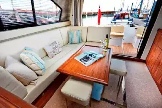 Haines 32 Offshore Saloon