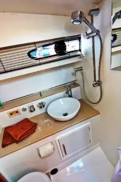Haines 32 Offshore Toilet/Shower