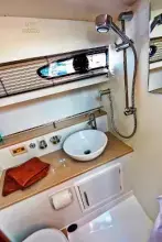 Haines 32 Offshore Toilet/Shower