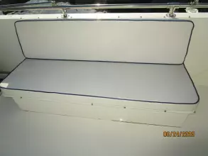63' Hatteras flybridge port seating