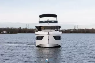 Absolute Navetta 52 5