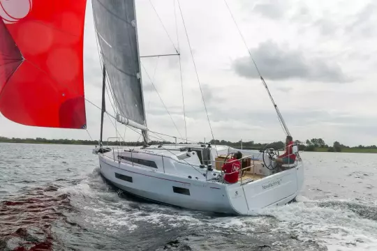Beneteau Oceanis 40.1 FIRST LINE