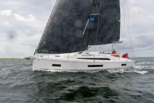 Beneteau Oceanis 40.1 FIRST LINE