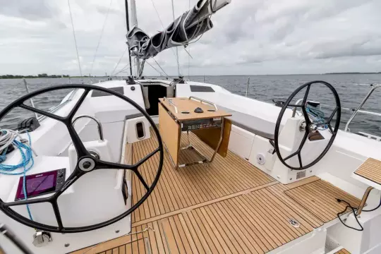 Beneteau Oceanis 40.1 FIRST LINE