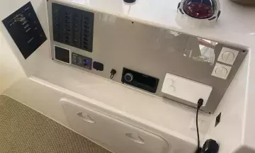 Neel 43 Navigation