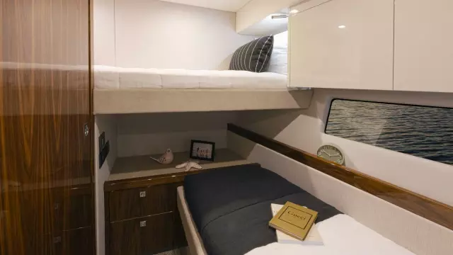 028 Riviera 72 SMY SII Starboard Stateroom