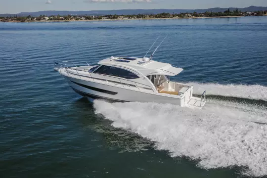 This 2019 39' Riviera 395 SUV for sale - SYS Yacht Sales