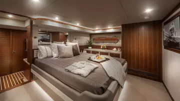 Belize 66 Daybridge Presidential Master Stateroom 01 1