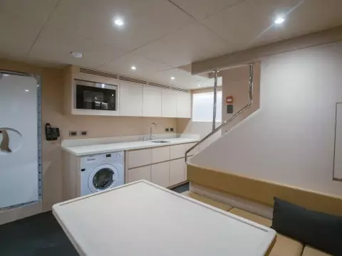 Drettmann Yachts - 95 SUV (New) - DY21798 - Image 19