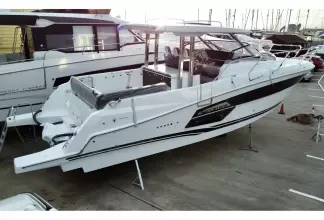 Jeanneau Cap Camarat 12.5 WA - starboard side