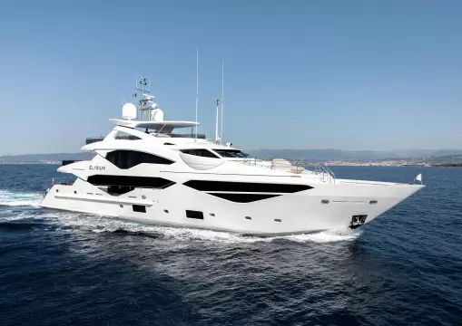 Sunseeker 131 Yacht