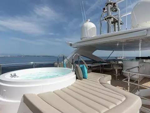 Sunseeker 131 Yacht