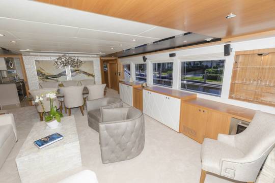 Salon starboard side