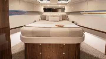 021 Riviera 64 SMY SII Forward VIP Stateroom