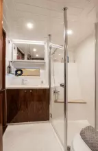 025 Riviera 64 SMY SII Port Ensuite And Dayhead
