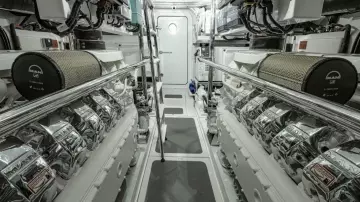 034 Riviera 64 SMY SII Engineroom