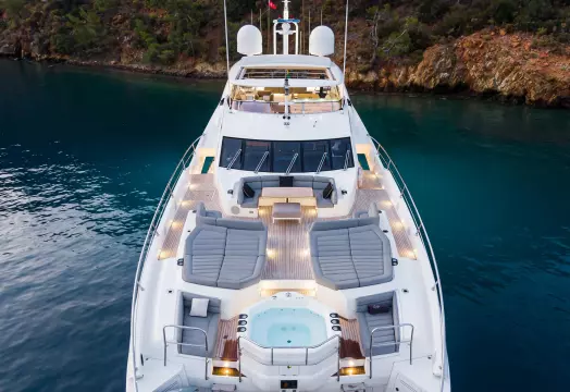 Sunseeker 116 Yacht