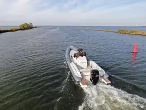 Sacs-strider-900-RIB-for-sale-exterior-image-Lengers-Yachts-07-scaled.jpg