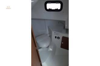 Jeanneau Merry Fisher 795 Sport - toilet compartment