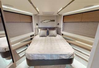 Sunseeker 65 Sport Yacht - VIP Cabin